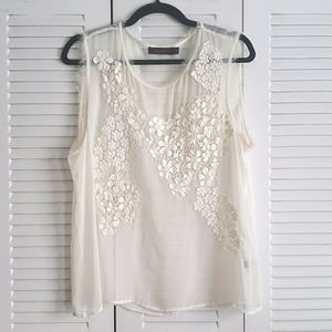 The limited, size XL cream